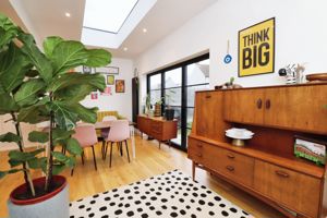 Hadleigh Road- click for photo gallery